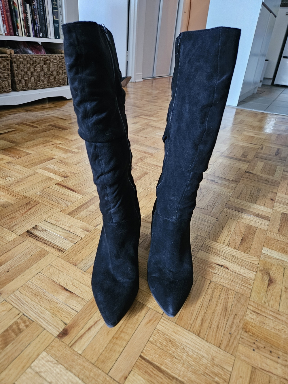 Black Women's Knee-High Pointed-Toe Boots